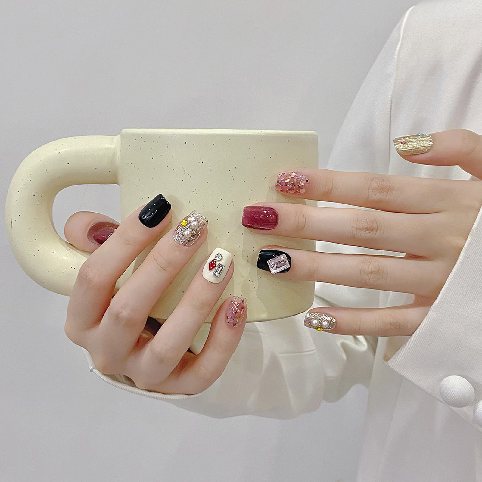 Handmade Press on Nails Glitte - Nail Art Aesthetic review and price